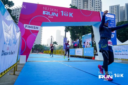 Race photo from Nu Skin Run 10K
