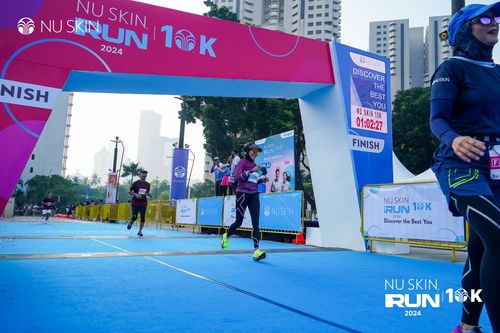 Race photo from Nu Skin Run 10K
