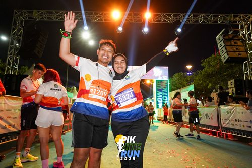 Race photo from PIK NITE RUN 2025