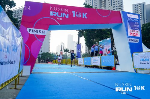 Race photo from Nu Skin Run 10K