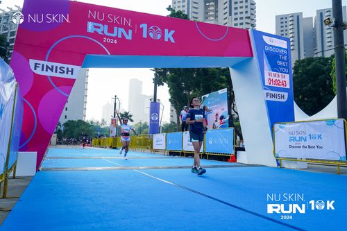 Race photo from Nu Skin Run 10K