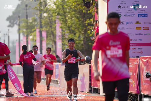 Race photo from Smartfren Run 2025 