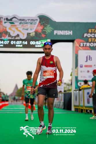 Race photo from Arutmin Borneo Run 2024