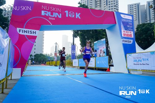 Race photo from Nu Skin Run 10K