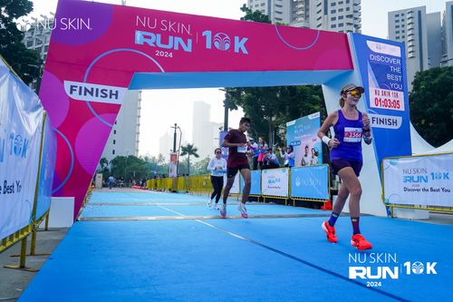 Race photo from Nu Skin Run 10K