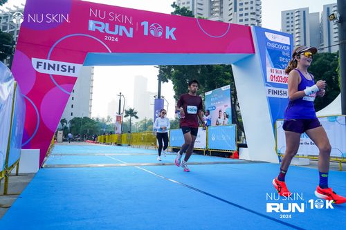 Race photo from Nu Skin Run 10K