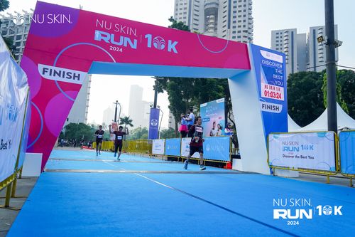 Race photo from Nu Skin Run 10K
