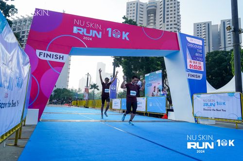 Race photo from Nu Skin Run 10K