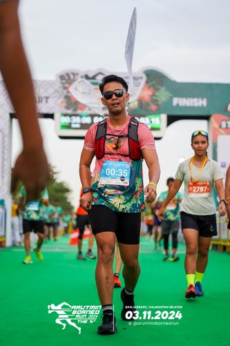 Race photo from Arutmin Borneo Run 2024