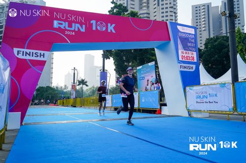 Race photo from Nu Skin Run 10K