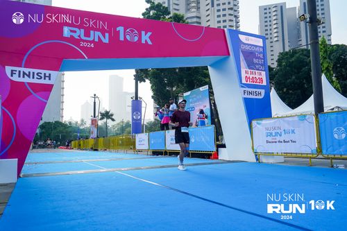 Race photo from Nu Skin Run 10K