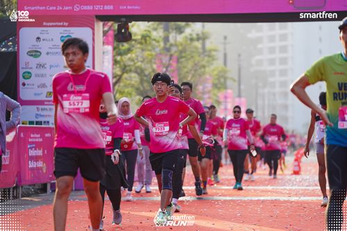 Race photo from Smartfren Run 2025 