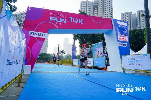 Race photo from Nu Skin Run 10K