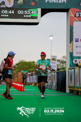Race photo from Arutmin Borneo Run 2024