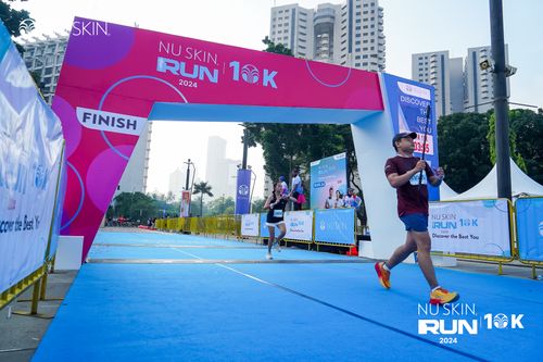 Race photo from Nu Skin Run 10K