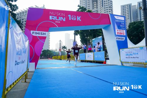 Race photo from Nu Skin Run 10K