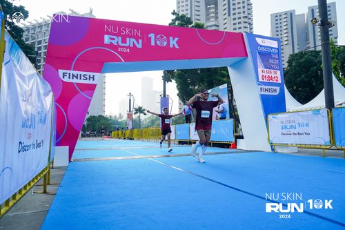 Race photo from Nu Skin Run 10K