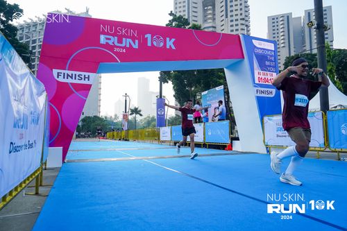 Race photo from Nu Skin Run 10K