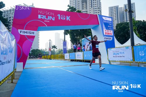 Race photo from Nu Skin Run 10K