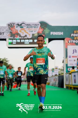 Race photo from Arutmin Borneo Run 2024