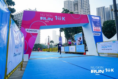 Race photo from Nu Skin Run 10K