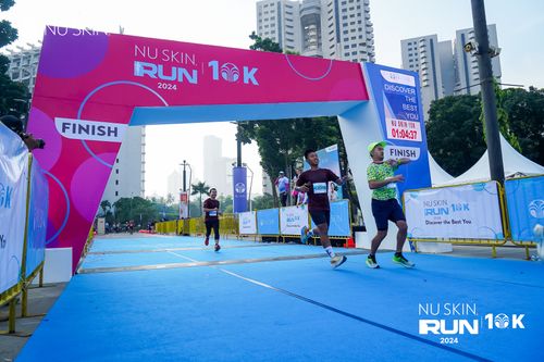 Race photo from Nu Skin Run 10K