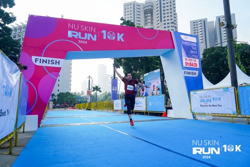 Race photo from Nu Skin Run 10K