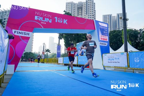 Race photo from Nu Skin Run 10K