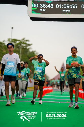 Race photo from Arutmin Borneo Run 2024