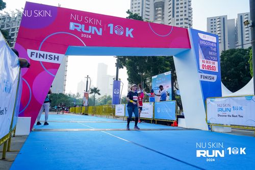 Race photo from Nu Skin Run 10K