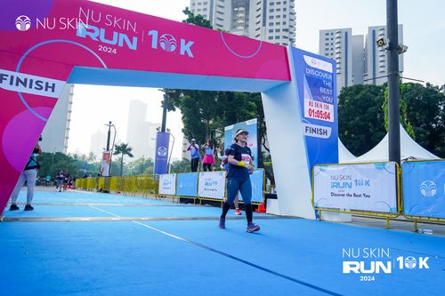 Race photo from Nu Skin Run 10K
