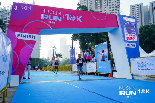 Race photo from Nu Skin Run 10K