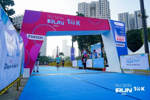 Race photo from Nu Skin Run 10K