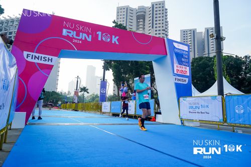 Race photo from Nu Skin Run 10K