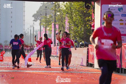 Race photo from Smartfren Run 2025 