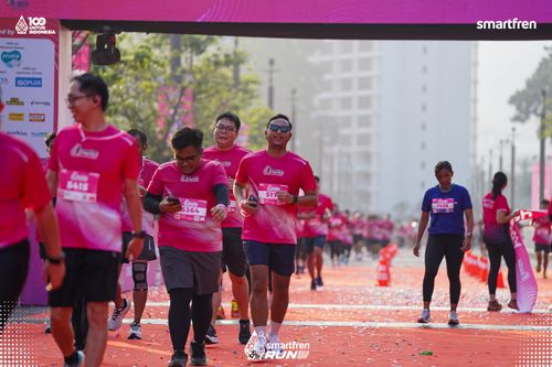 Race photo from Smartfren Run 2025 