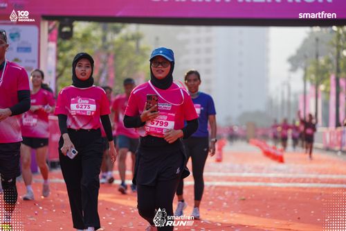 Race photo from Smartfren Run 2025 