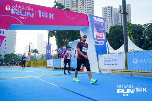 Race photo from Nu Skin Run 10K