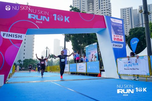 Race photo from Nu Skin Run 10K