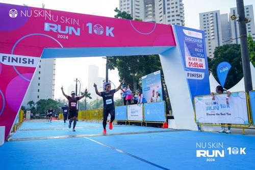 Race photo from Nu Skin Run 10K