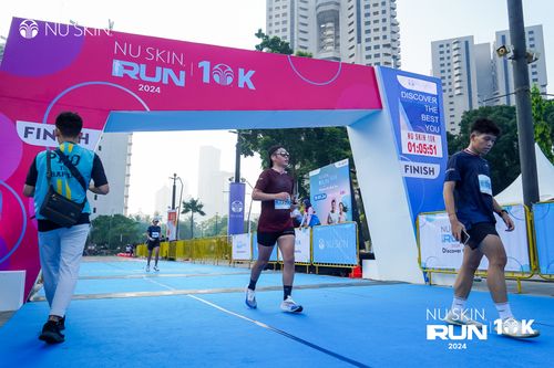 Race photo from Nu Skin Run 10K