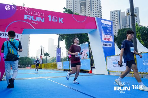 Race photo from Nu Skin Run 10K