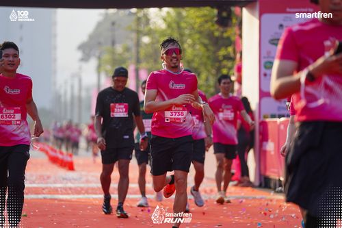 Race photo from Smartfren Run 2025 