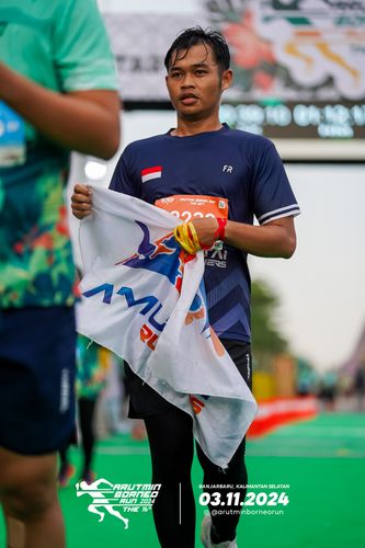 Race photo from Arutmin Borneo Run 2024