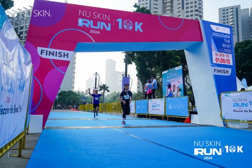 Race photo from Nu Skin Run 10K