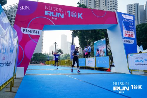 Race photo from Nu Skin Run 10K