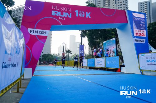 Race photo from Nu Skin Run 10K