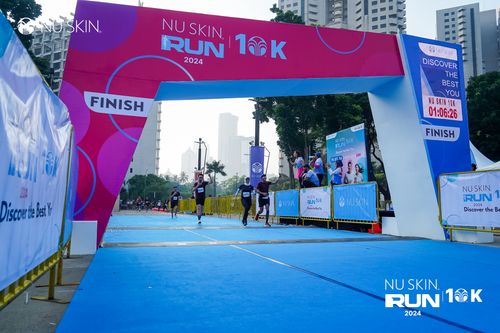 Race photo from Nu Skin Run 10K