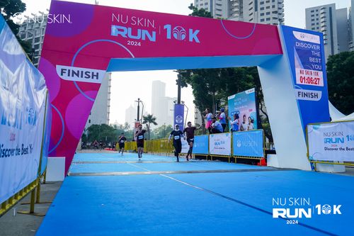 Race photo from Nu Skin Run 10K