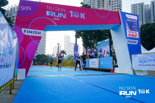 Race photo from Nu Skin Run 10K
